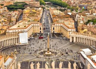 Cambyses Travels from Memphis to Sais